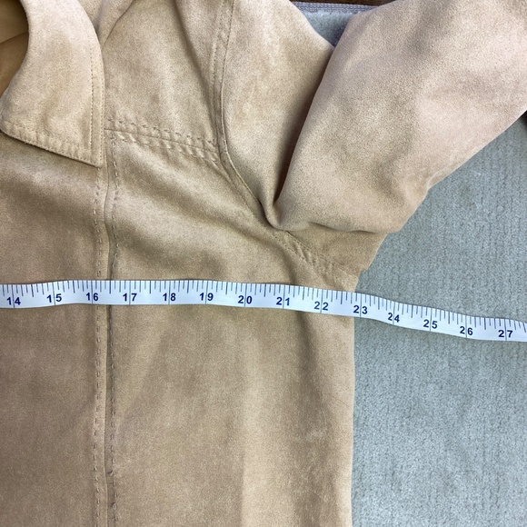 Croft & Barrow Tan Faux Suede Long Sleeve Button Down Collared Shirt - Picture 14 of 16